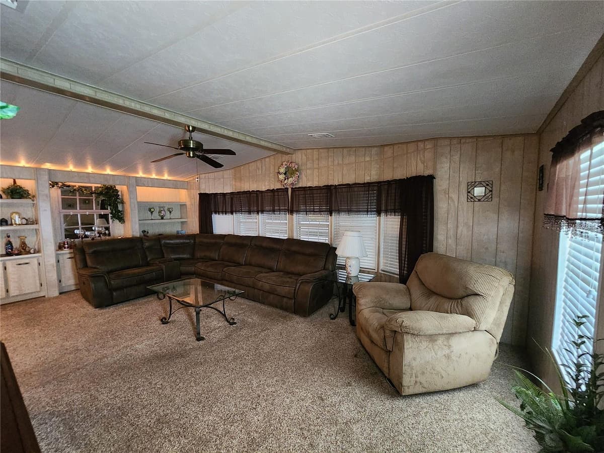 113 LAKE HAZEL DRIVE — photo 13 of 42