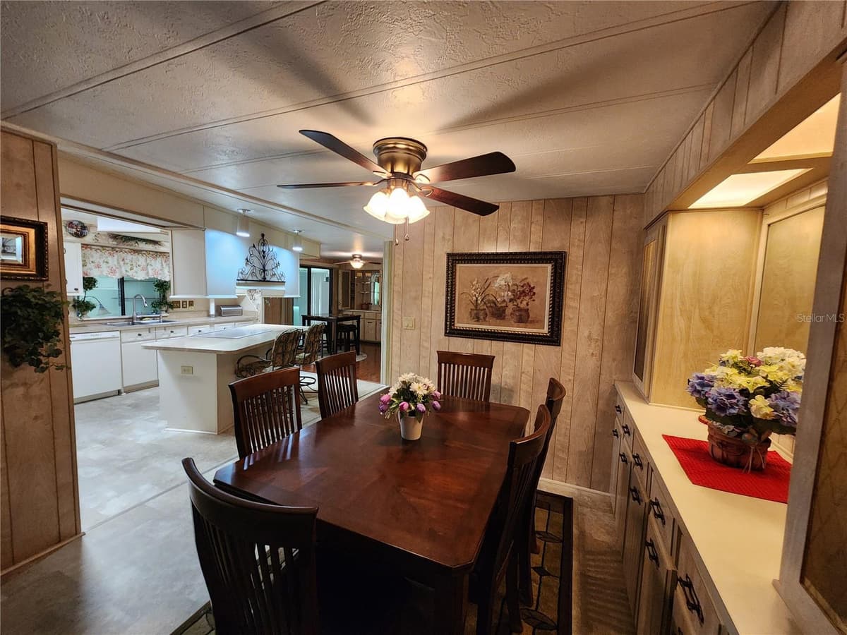 113 LAKE HAZEL DRIVE — photo 17 of 42