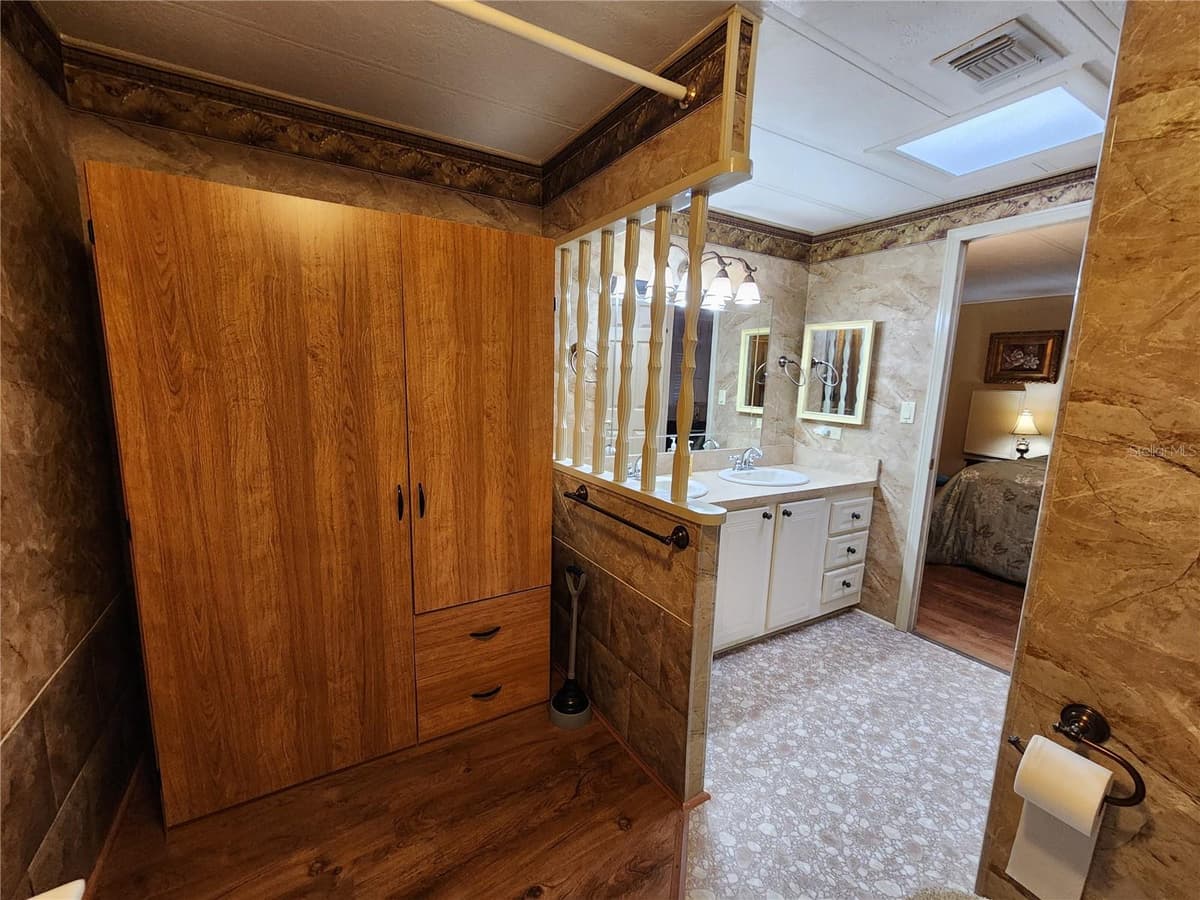 113 LAKE HAZEL DRIVE — photo 41 of 42