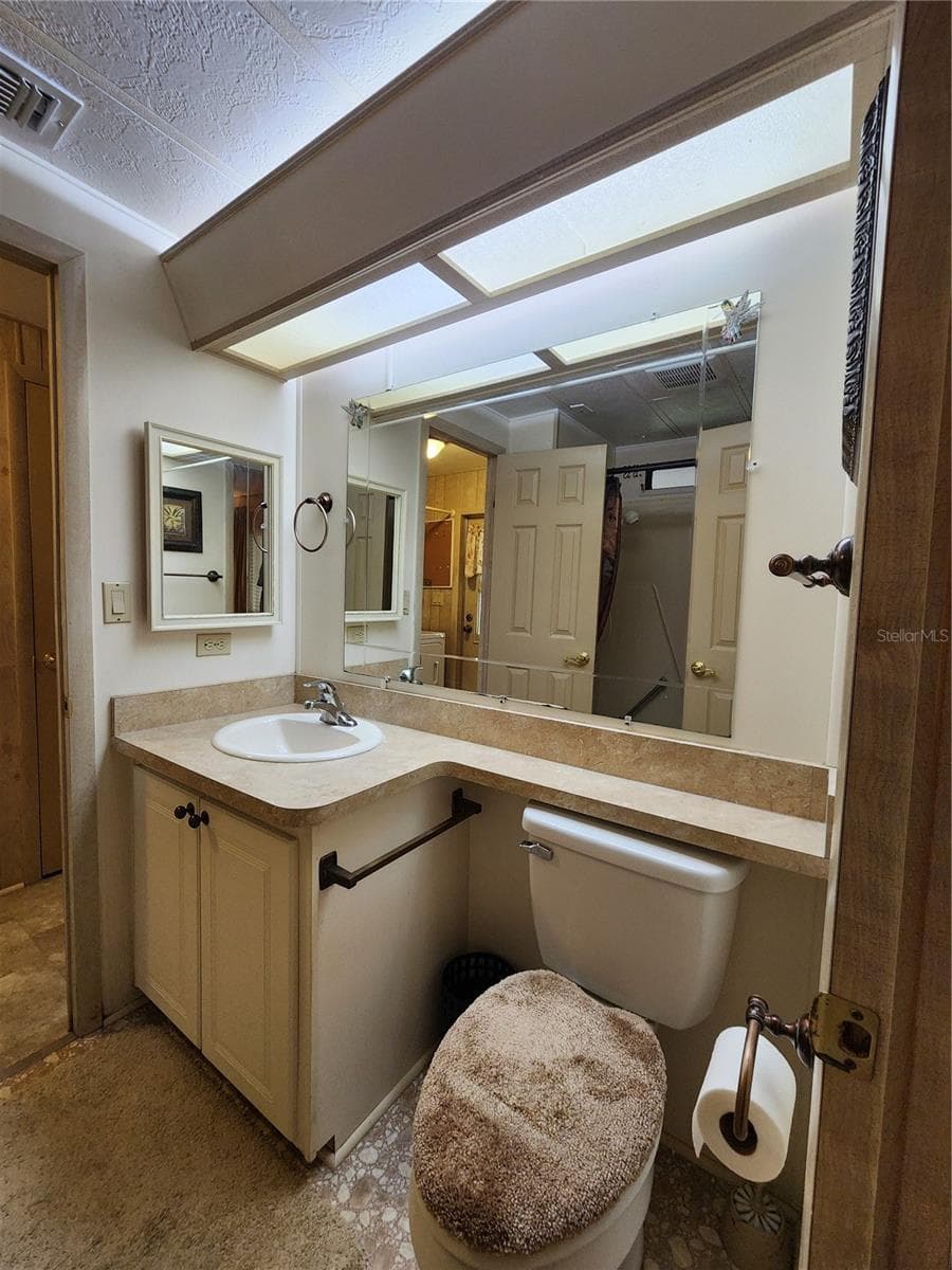 113 LAKE HAZEL DRIVE — photo 34 of 42