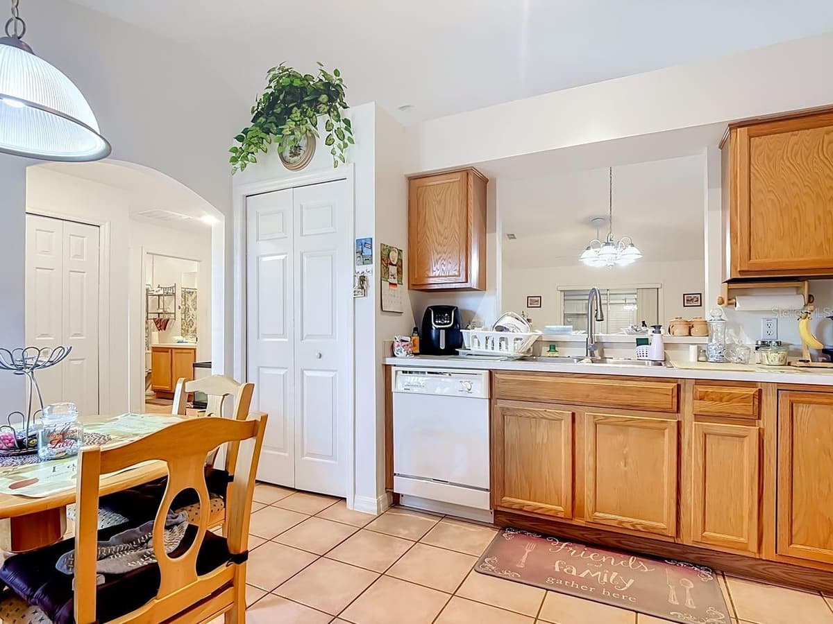 3401 CELENA CIRCLE — photo 8 of 23