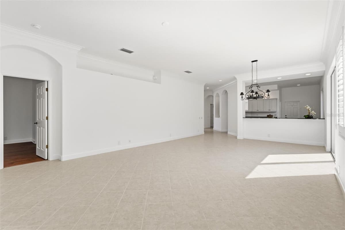 8644 54TH AVENUE CIRCLE — photo 12 of 73