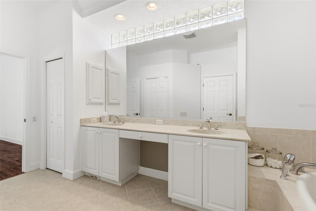 8644 54TH AVENUE CIRCLE — photo 34 of 73