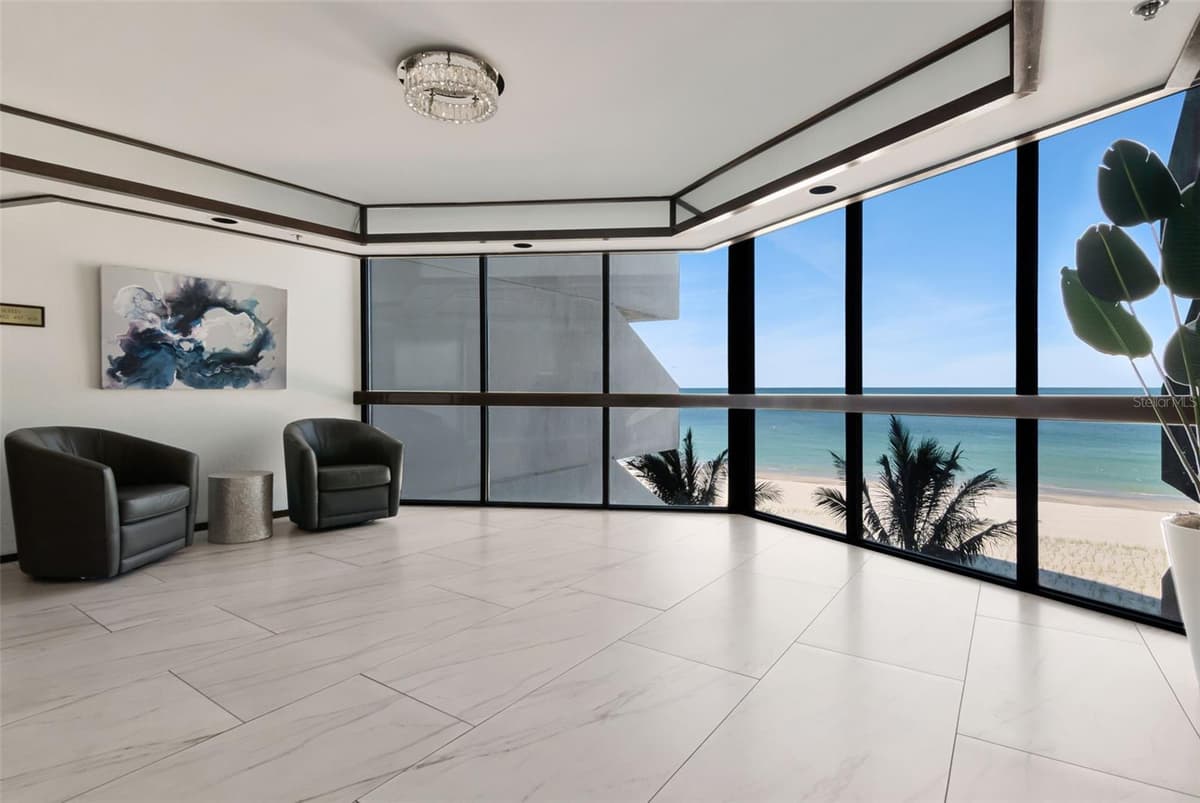 1660 GULF BOULEVARD — photo 4 of 47