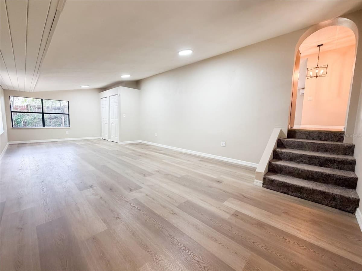 8017 SKYLINE LANE — photo 13 of 14