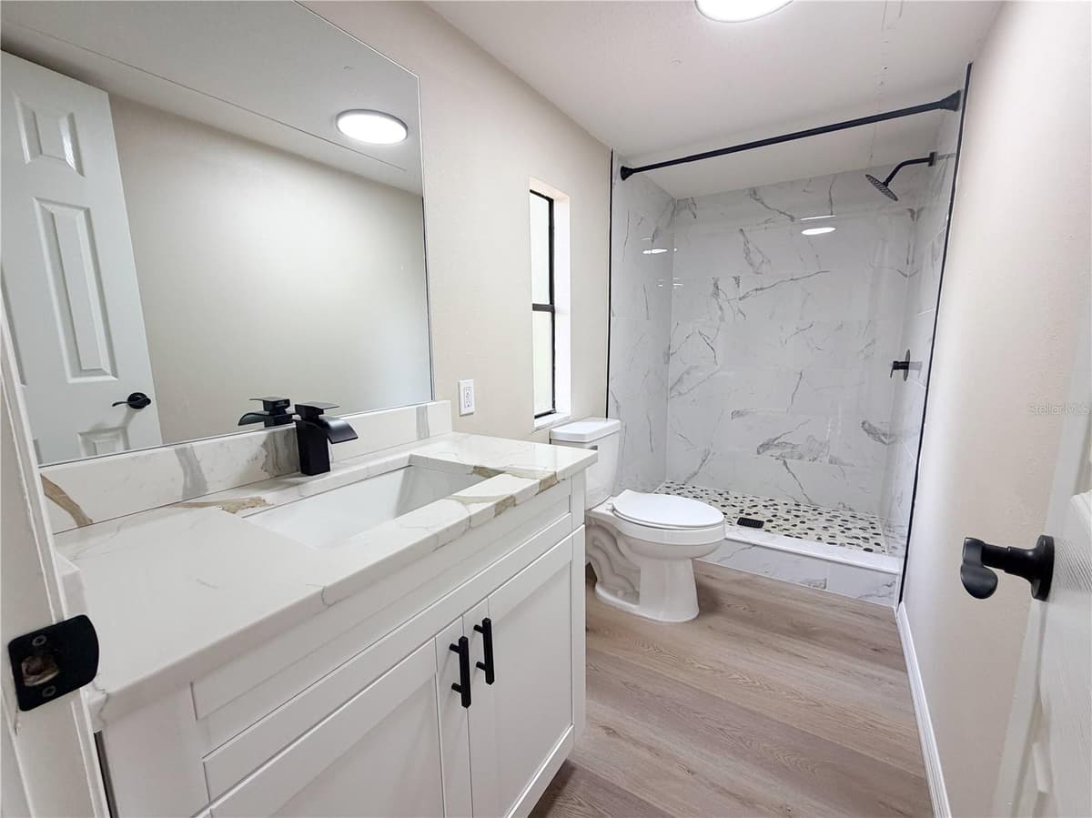 8017 SKYLINE LANE — photo 11 of 14
