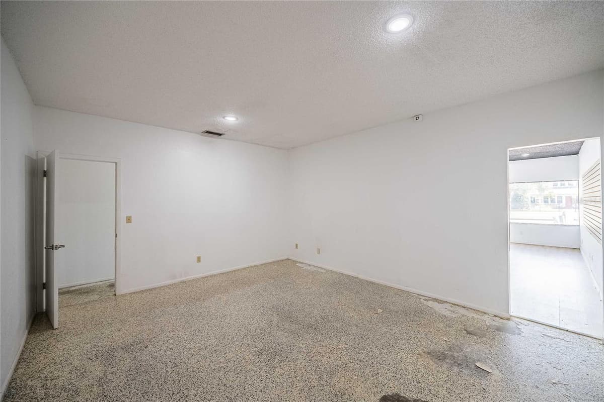 211 CENTRAL AVENUE — photo 7 of 10