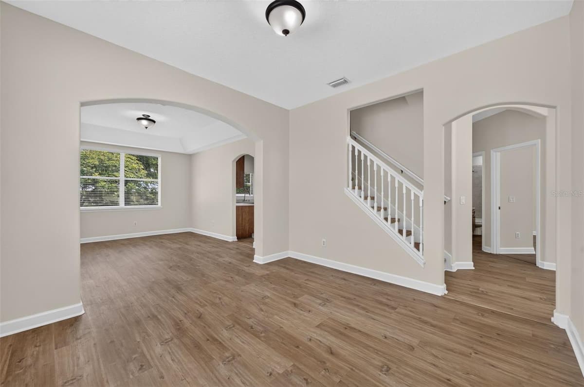 166 11TH STREET — photo 4 of 38