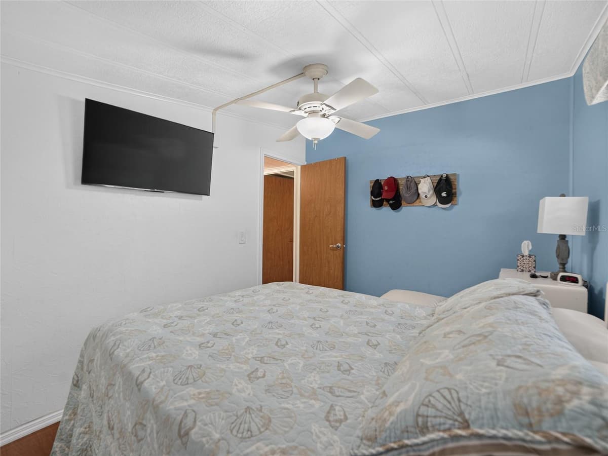 36419 BONNEY DRIVE — photo 16 of 34