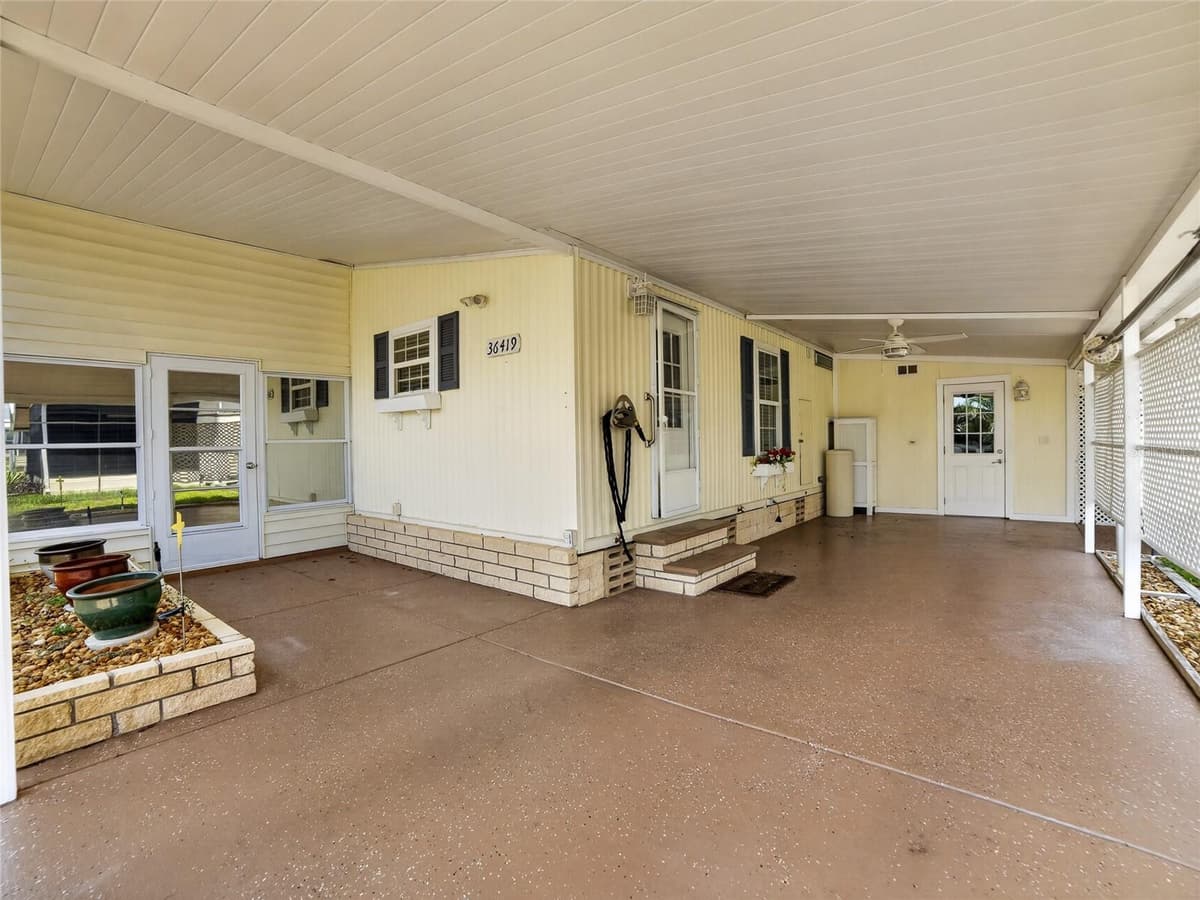 36419 BONNEY DRIVE — photo 4 of 34