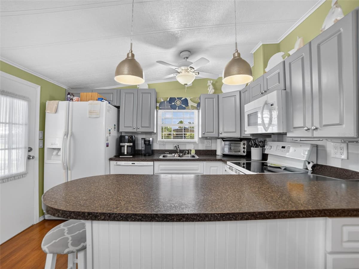 36419 BONNEY DRIVE — photo 8 of 34