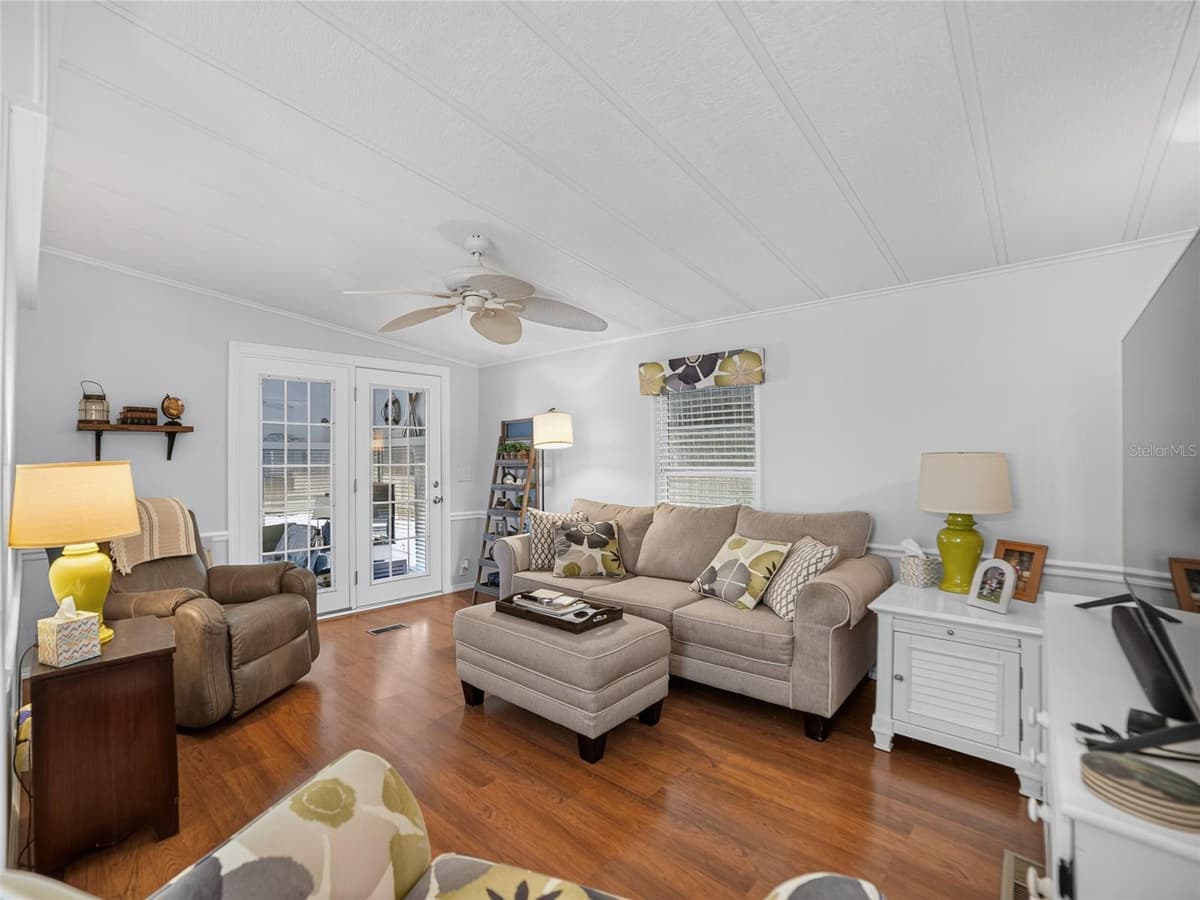36419 BONNEY DRIVE — photo 12 of 34