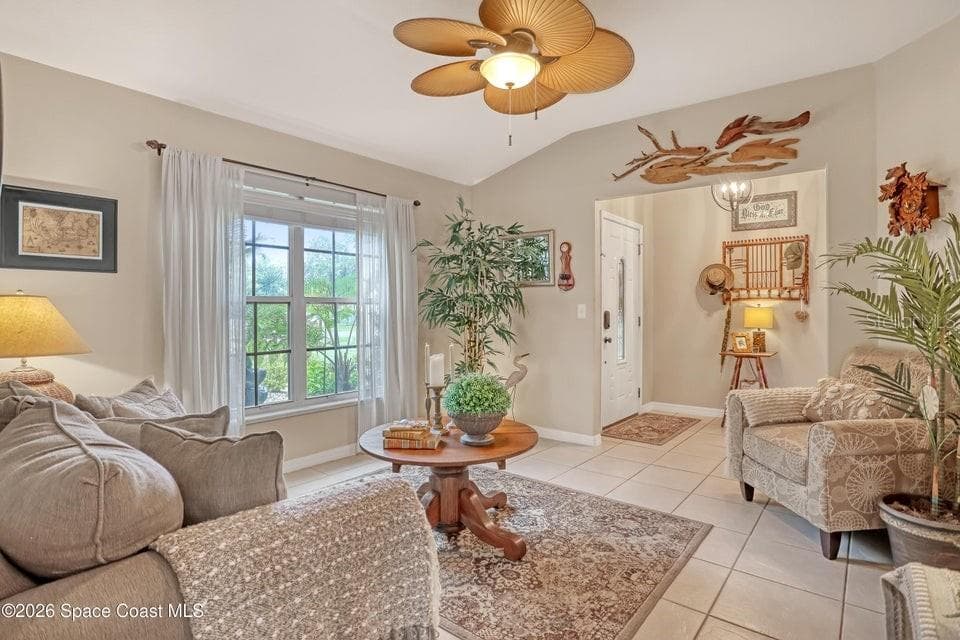 5515 OAK HOLLOW DRIVE — photo 5 of 31