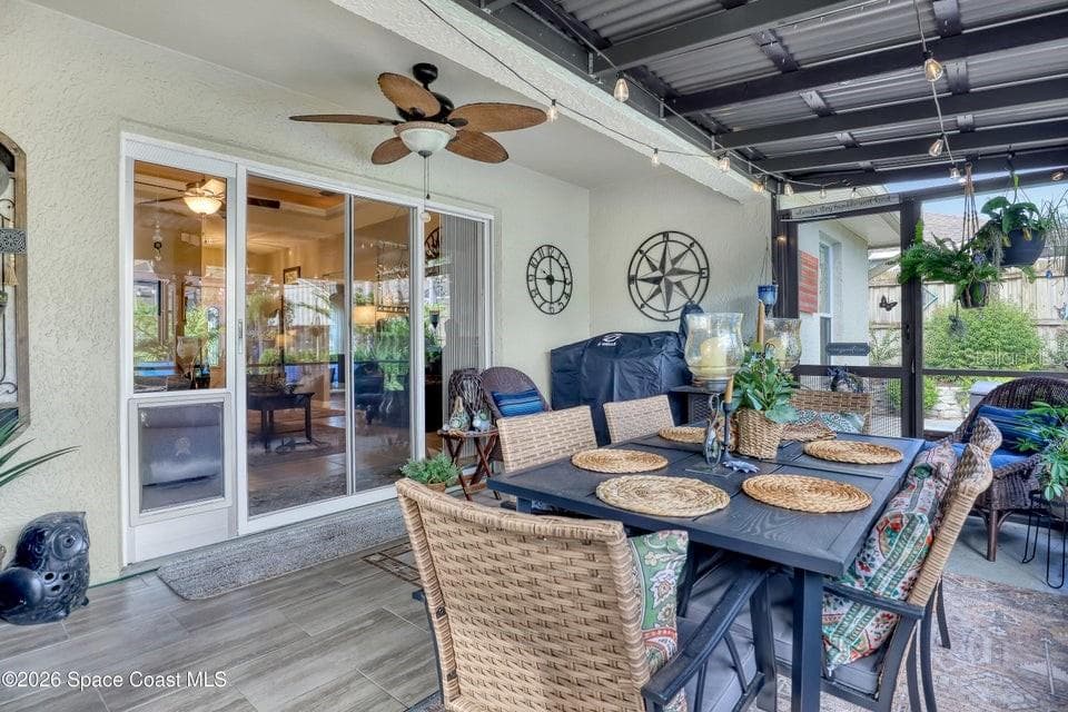 5515 OAK HOLLOW DRIVE — photo 23 of 31
