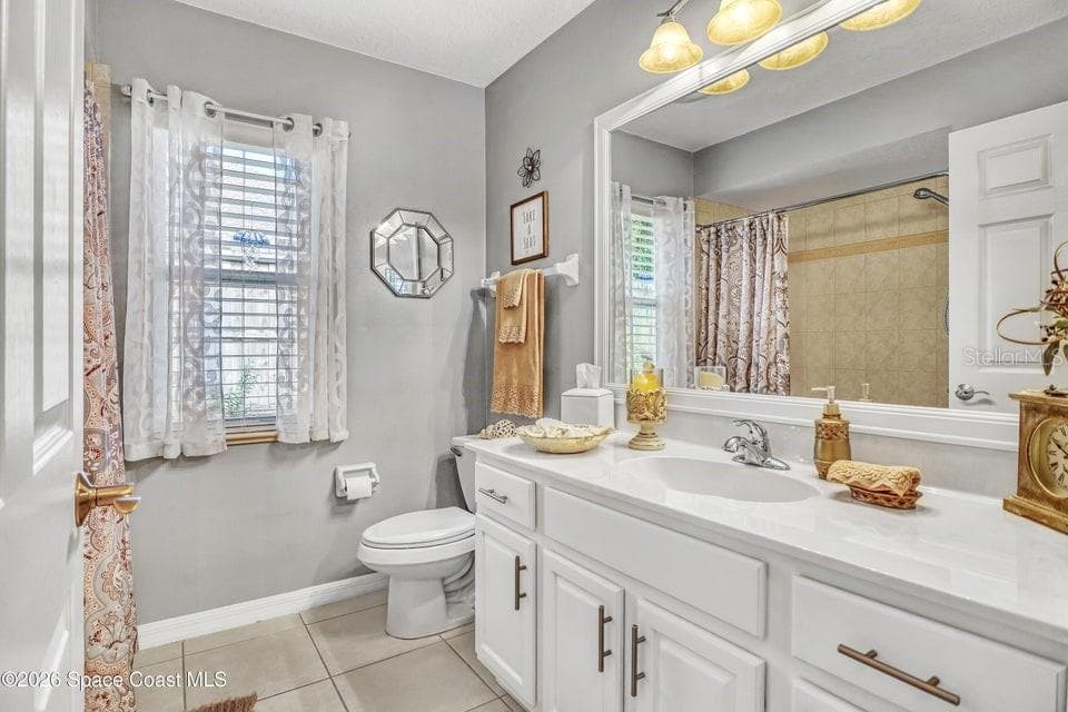 5515 OAK HOLLOW DRIVE — photo 20 of 31