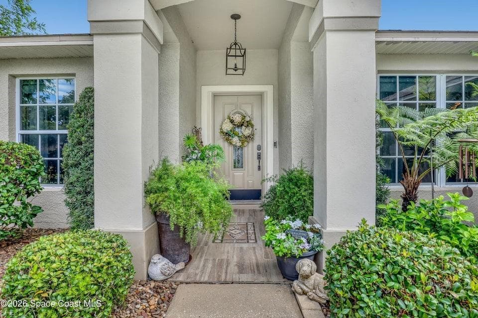 5515 OAK HOLLOW DRIVE — photo 3 of 31