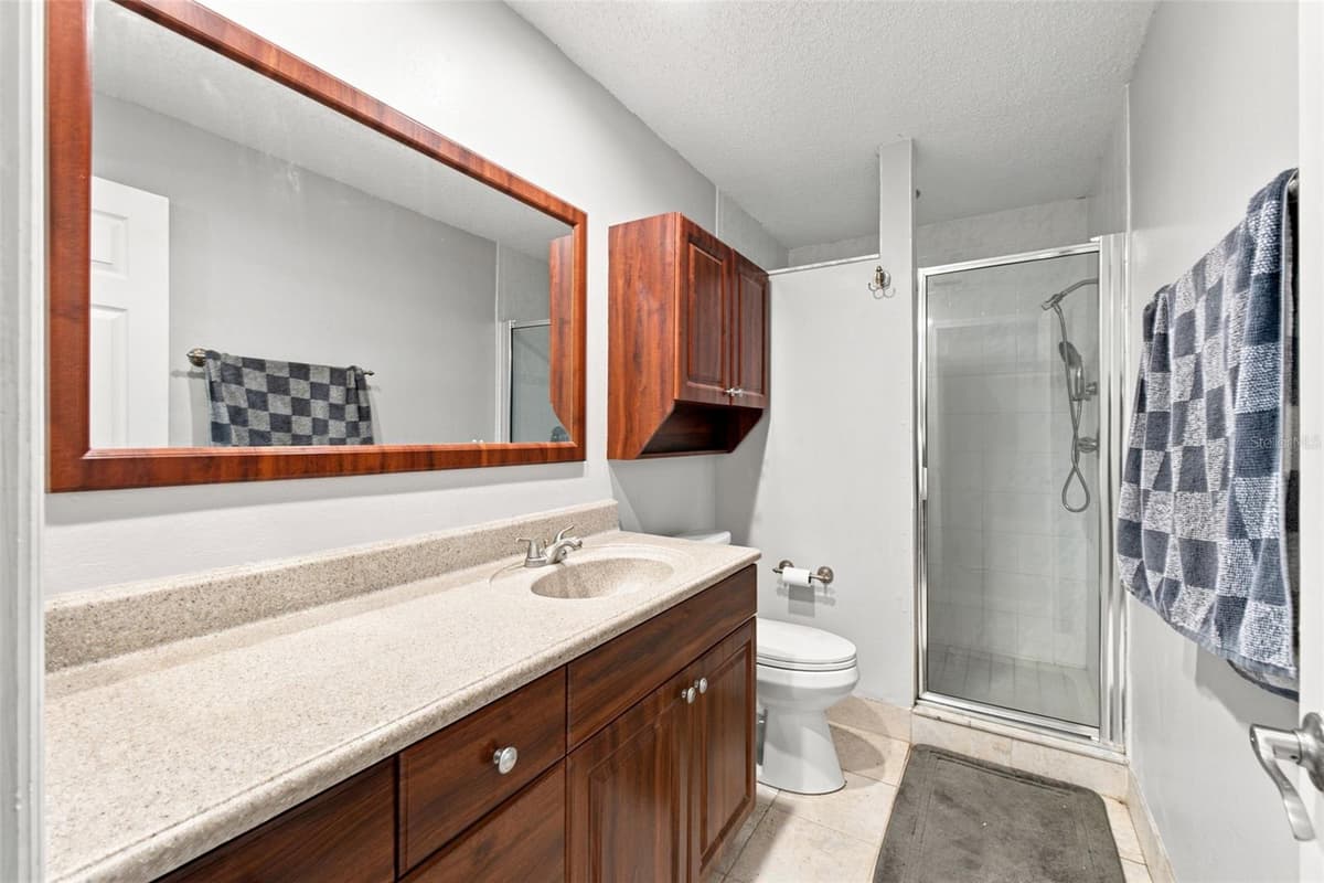 6706 WALDORF COURT — photo 15 of 51