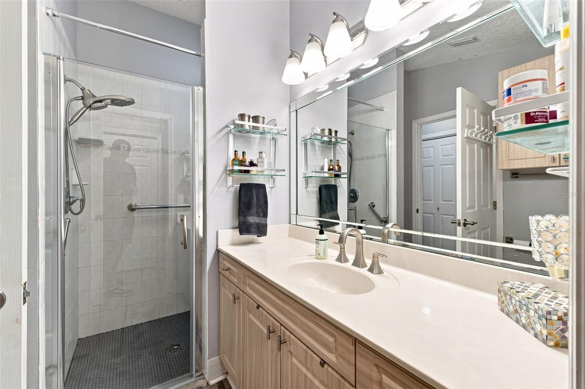 6706 WALDORF COURT — photo 32 of 51
