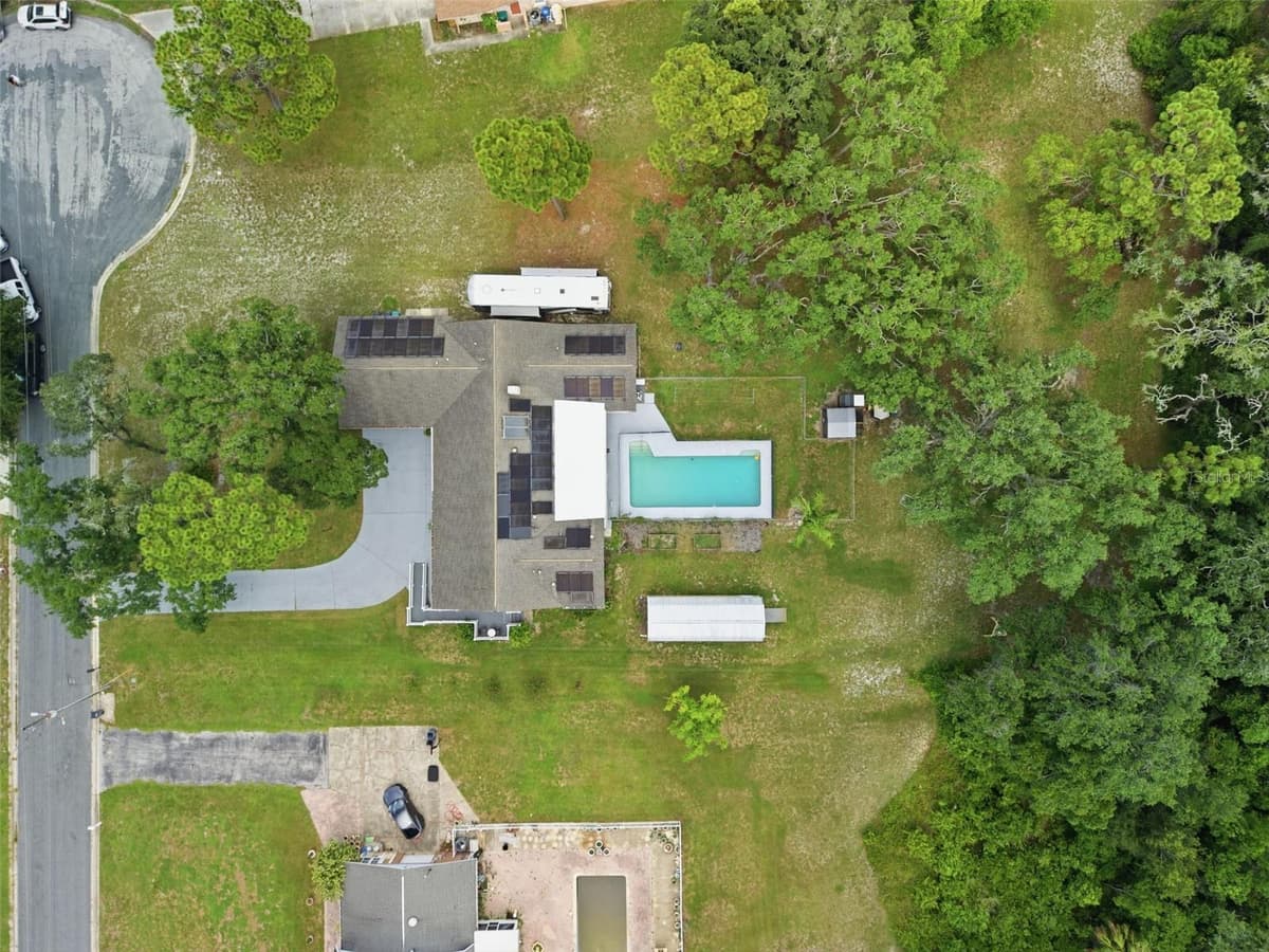 6706 WALDORF COURT — photo 3 of 51