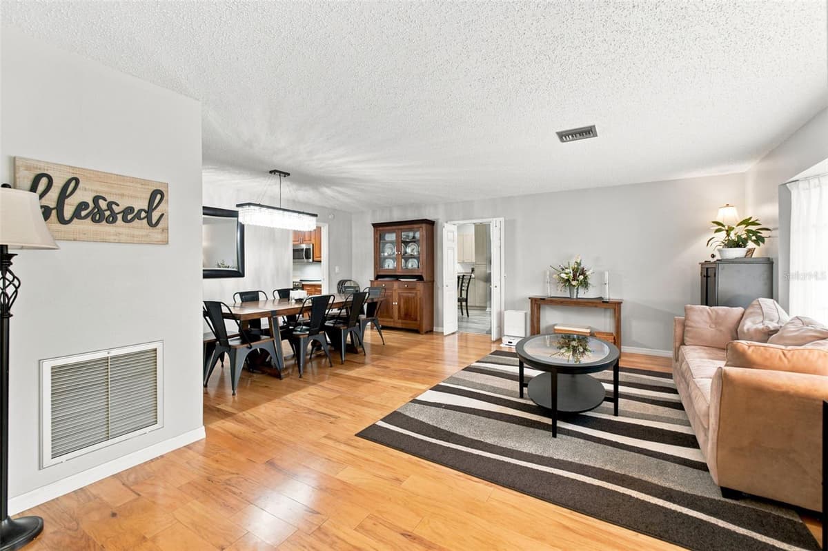 6706 WALDORF COURT — photo 5 of 51