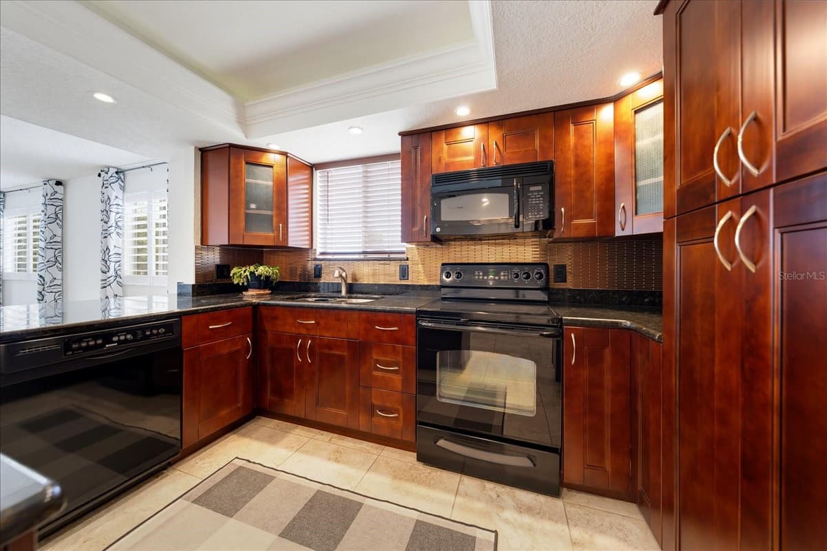901 HARBOUR HOUSE DRIVE — photo 7 of 32
