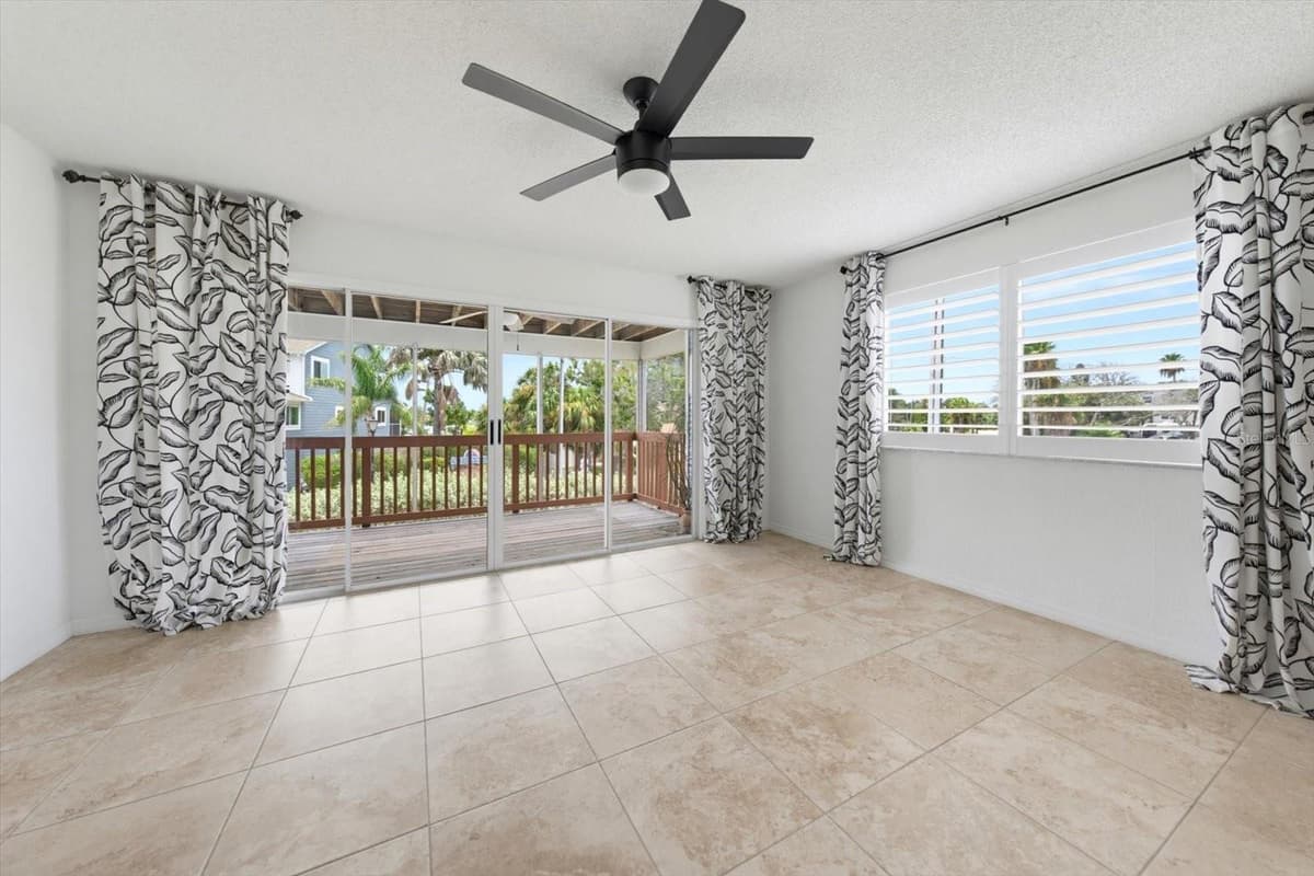 901 HARBOUR HOUSE DRIVE — photo 12 of 32