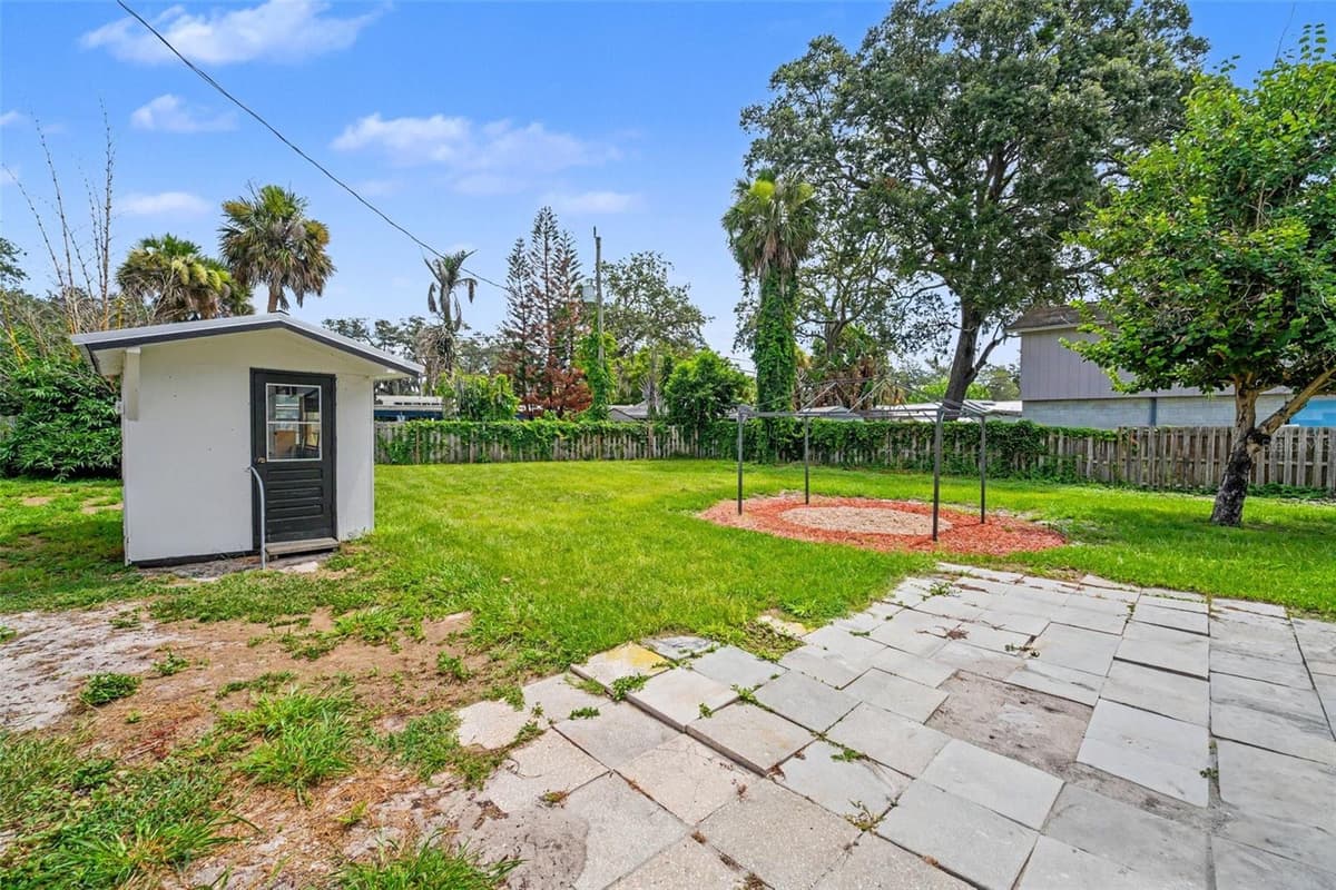 212 COQUINA DRIVE — photo 31 of 43