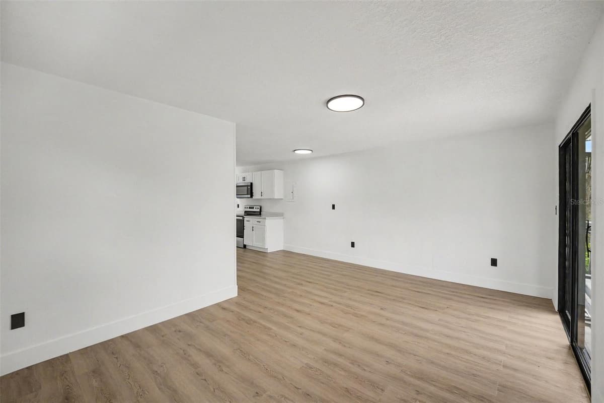 212 COQUINA DRIVE — photo 19 of 43