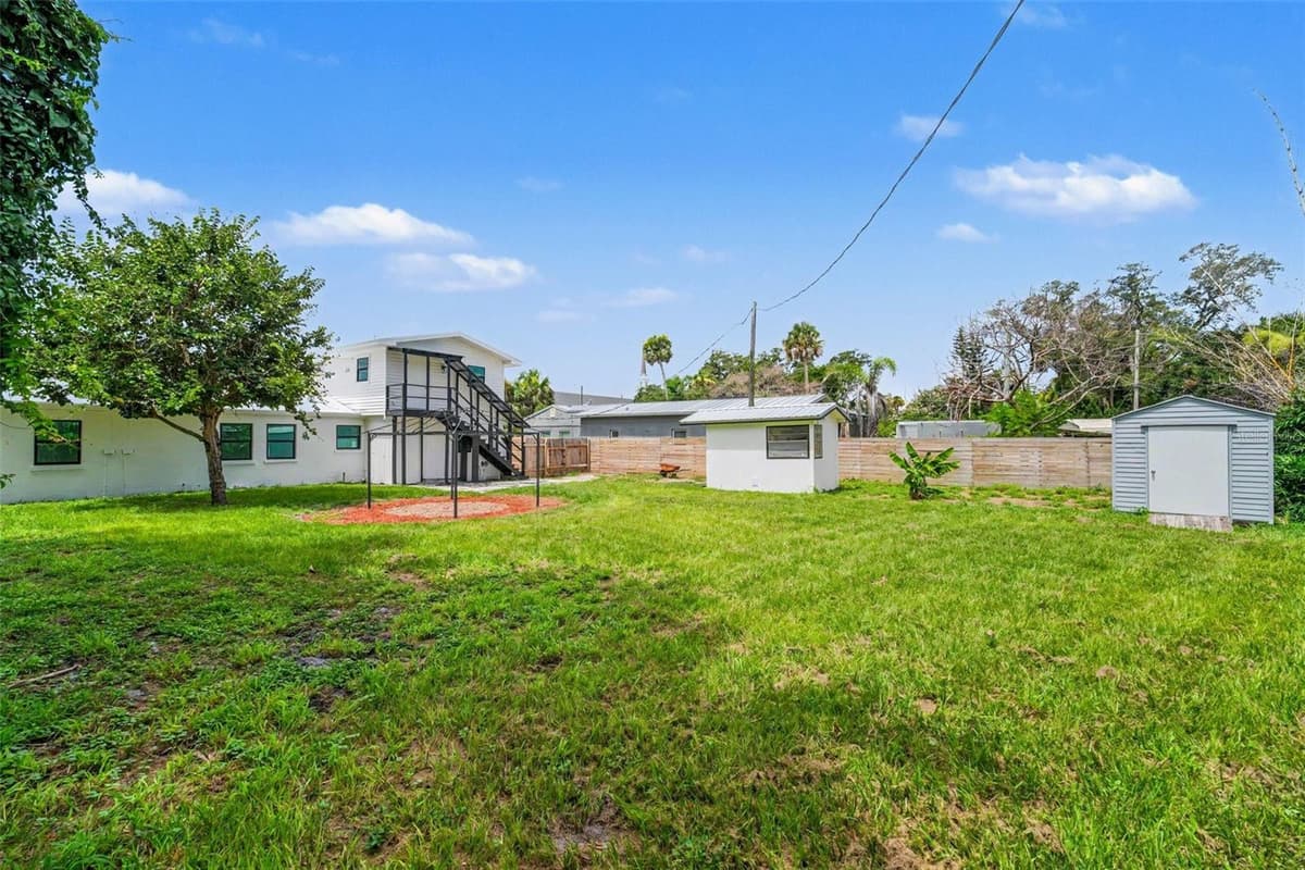 212 COQUINA DRIVE — photo 33 of 43