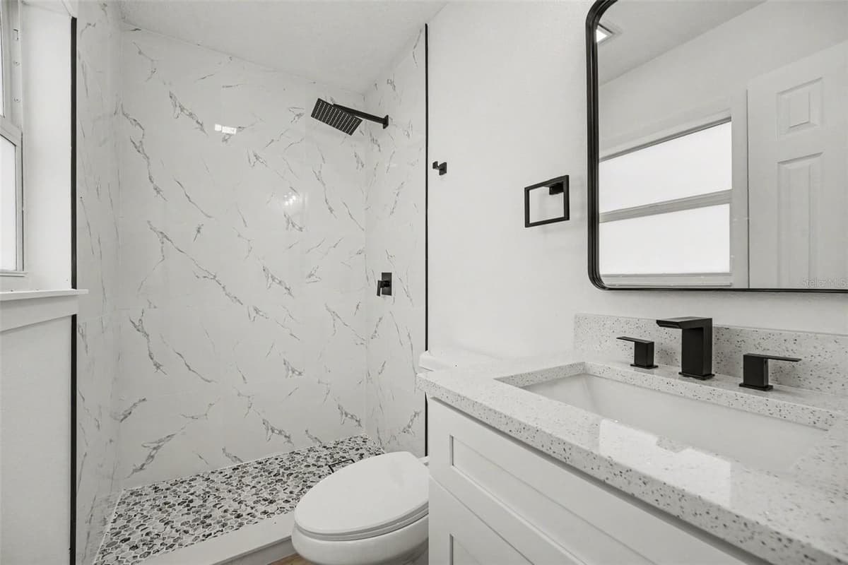 212 COQUINA DRIVE — photo 15 of 43