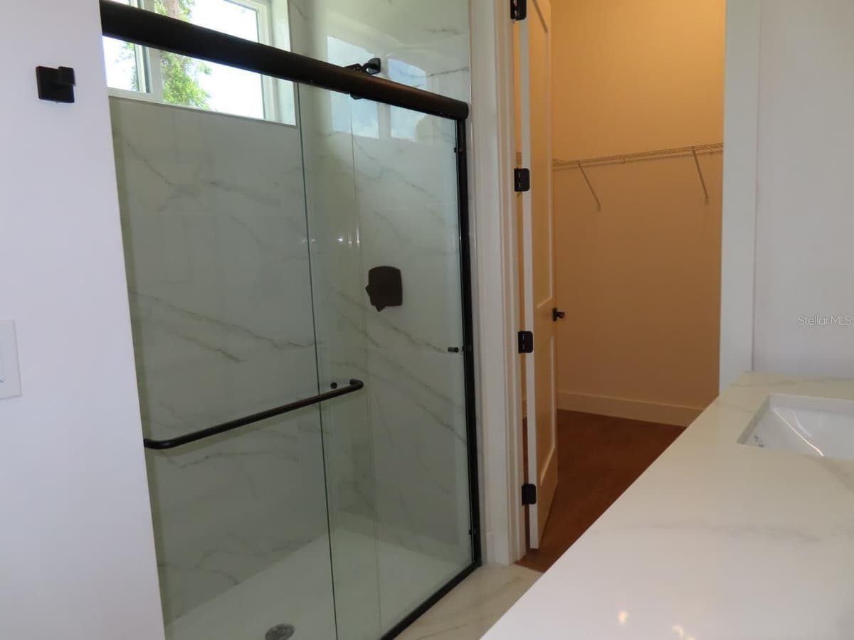 2651 PEAKE STREET — photo 14 of 25