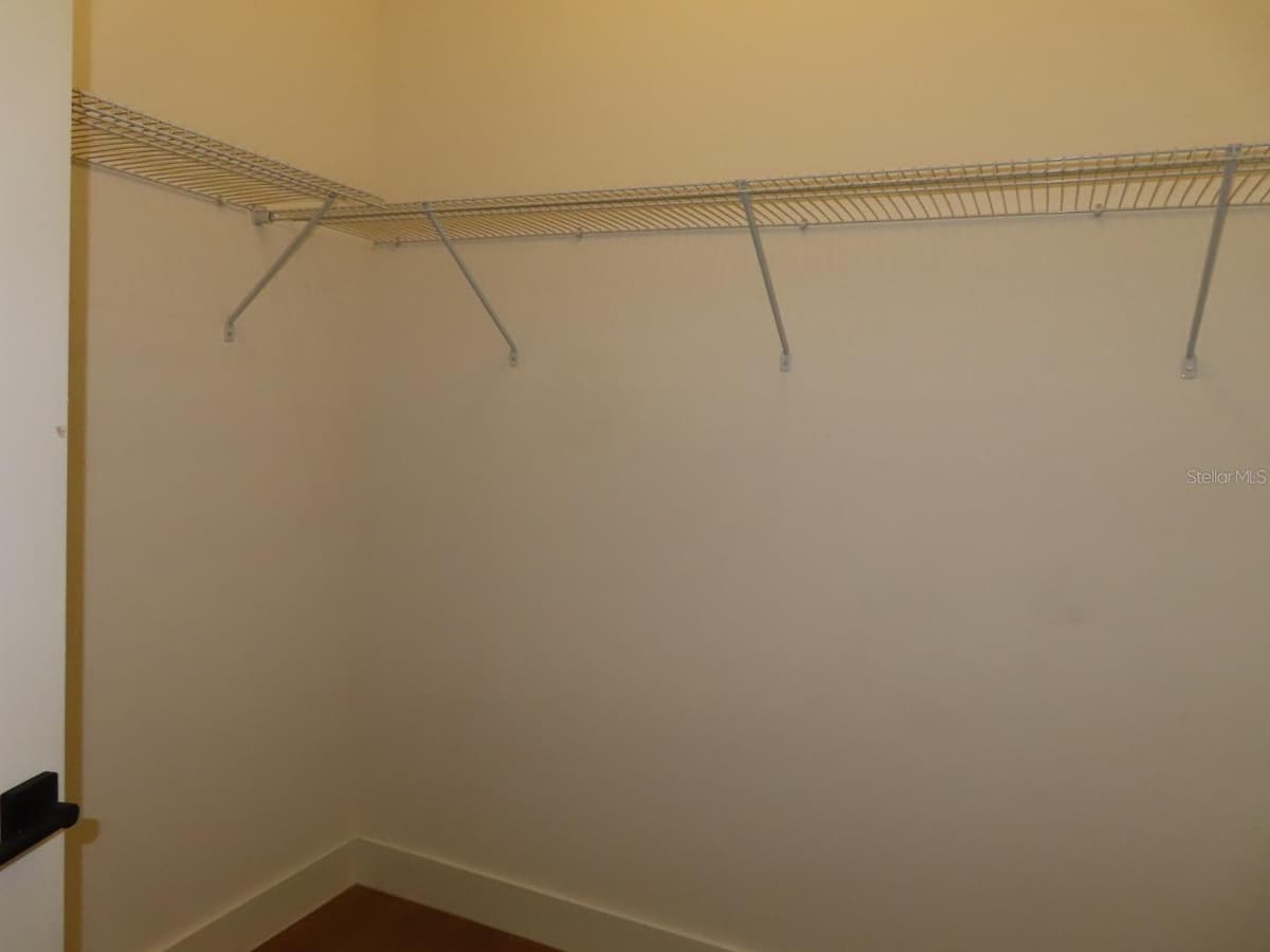 2651 PEAKE STREET — photo 13 of 25