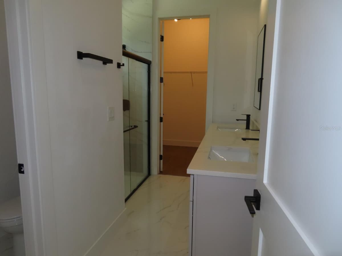 2651 PEAKE STREET — photo 17 of 25