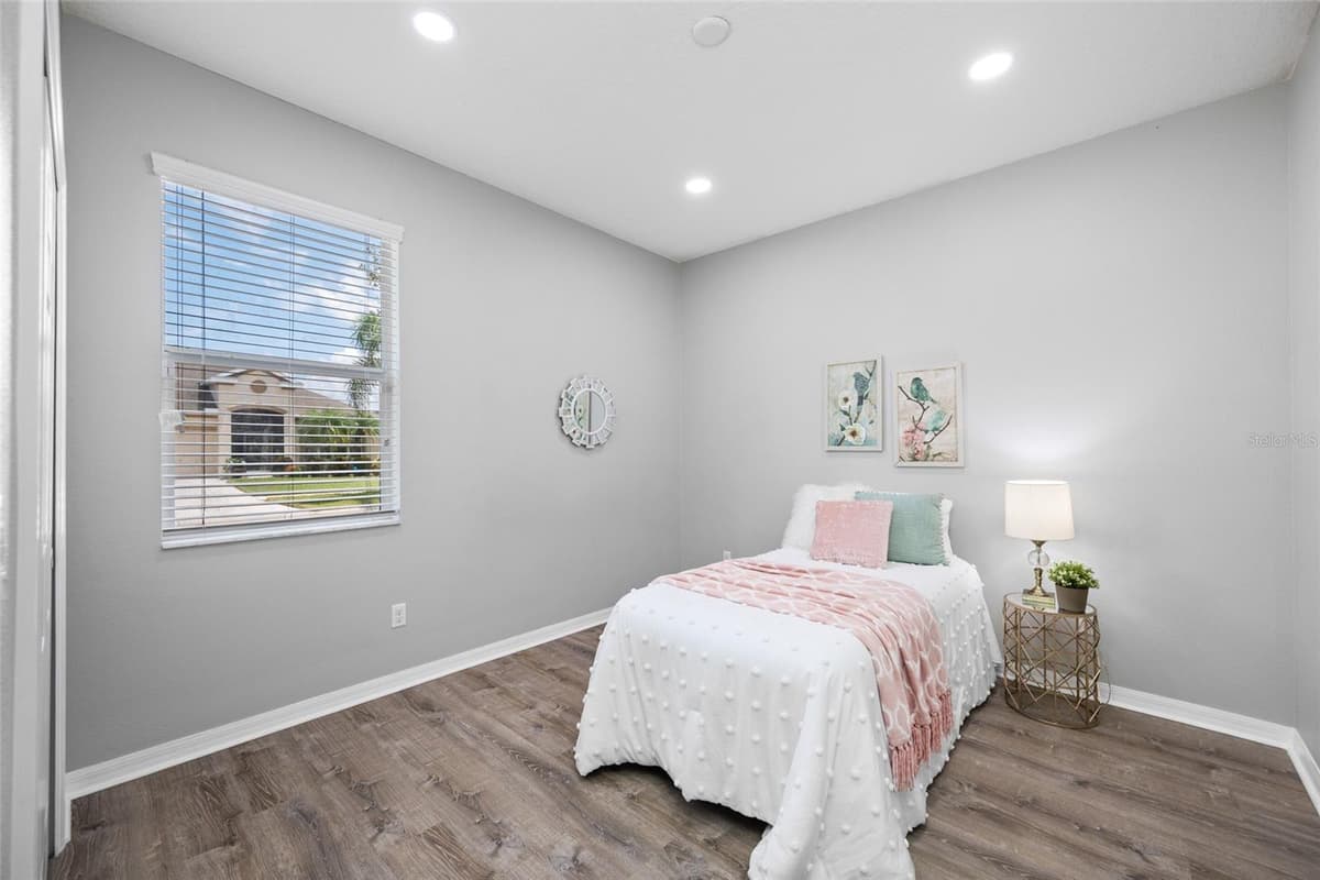 1405 PARKER DEN DRIVE — photo 24 of 93