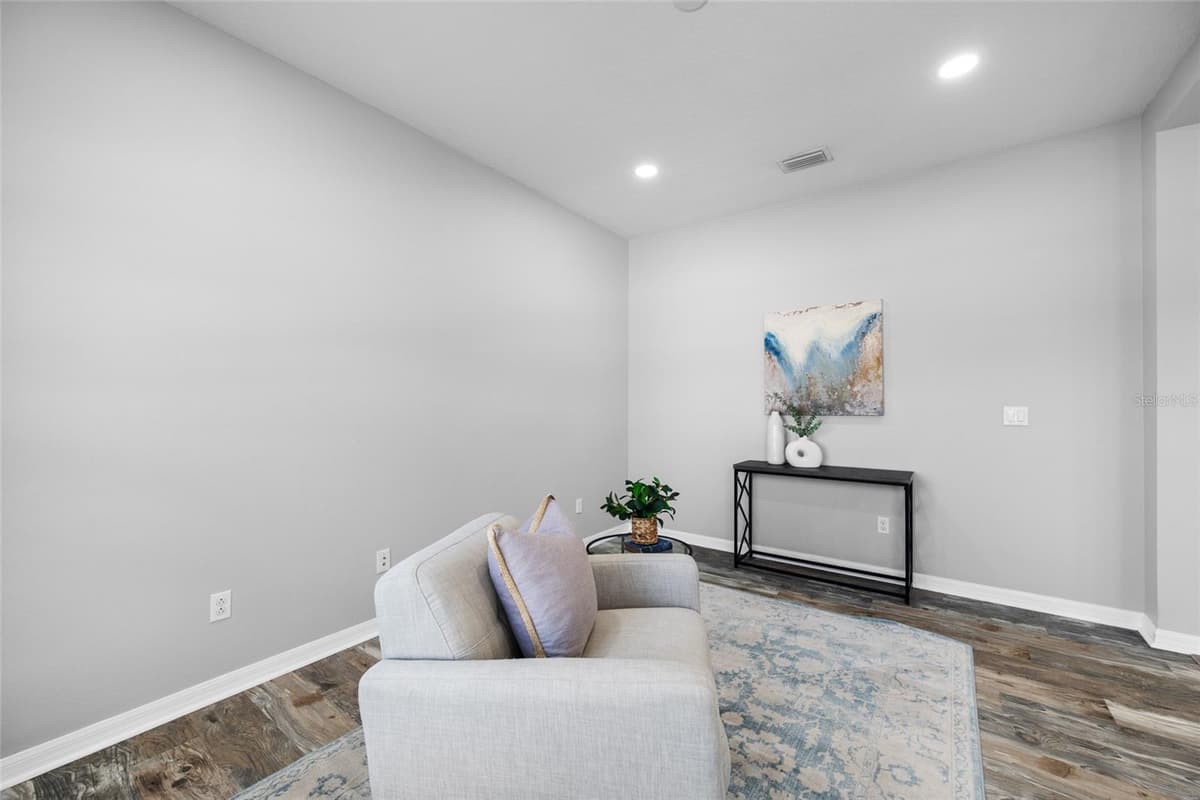 1405 PARKER DEN DRIVE — photo 13 of 93