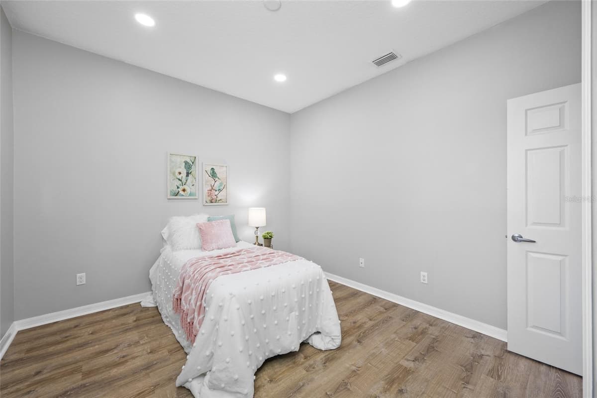 1405 PARKER DEN DRIVE — photo 27 of 93
