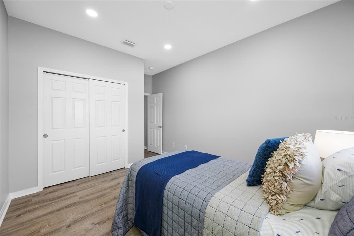 1405 PARKER DEN DRIVE — photo 19 of 93