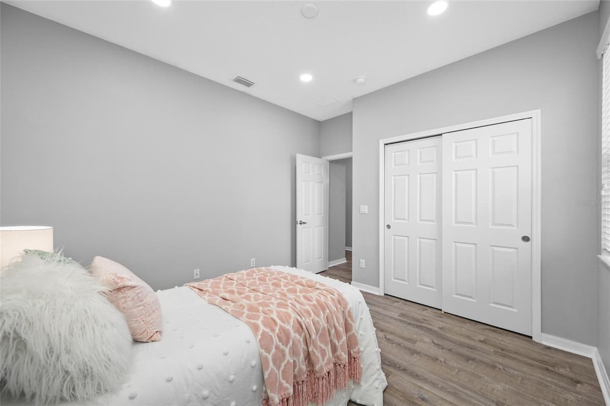 1405 PARKER DEN DRIVE — photo 26 of 93