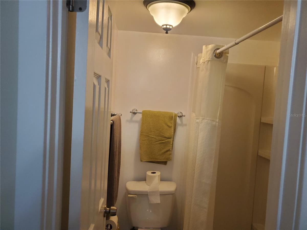7701 STARKEY ROAD — photo 16 of 28