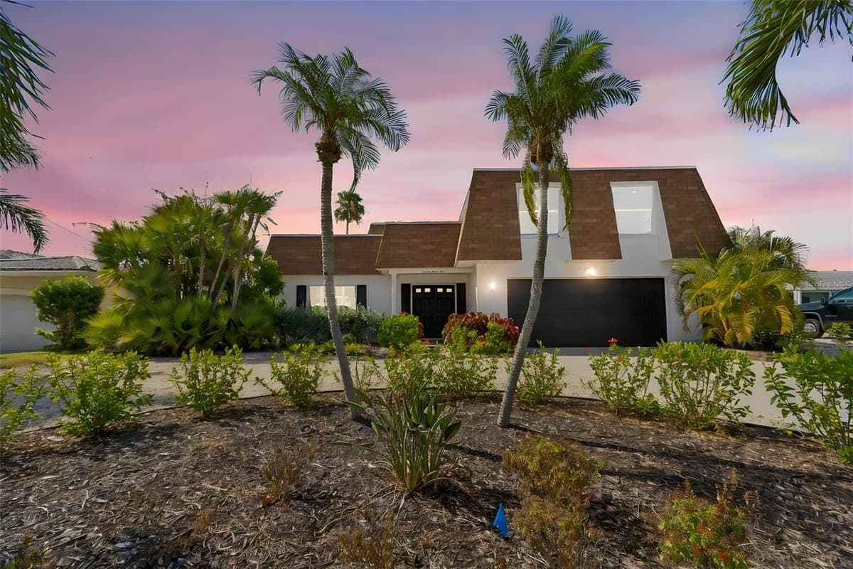 775 CAPRI BOULEVARD — photo 1 of 67