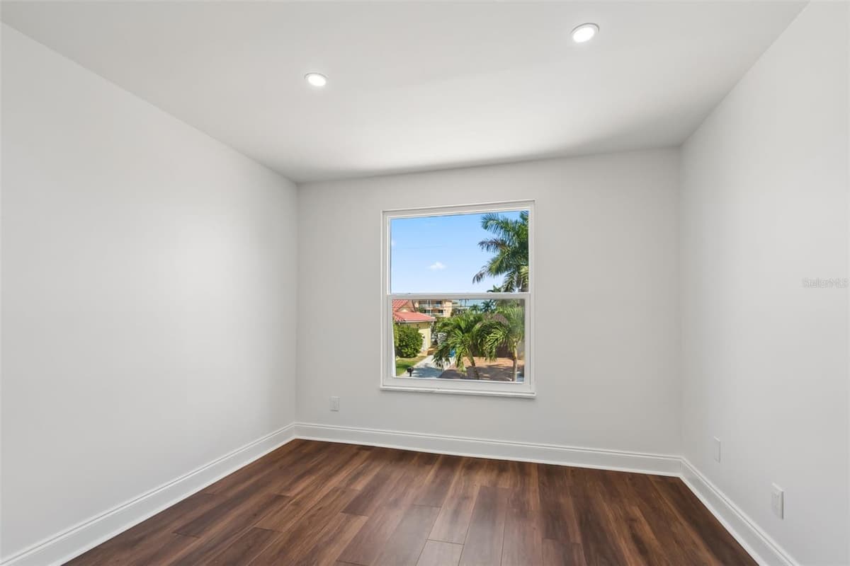 775 CAPRI BOULEVARD — photo 37 of 67