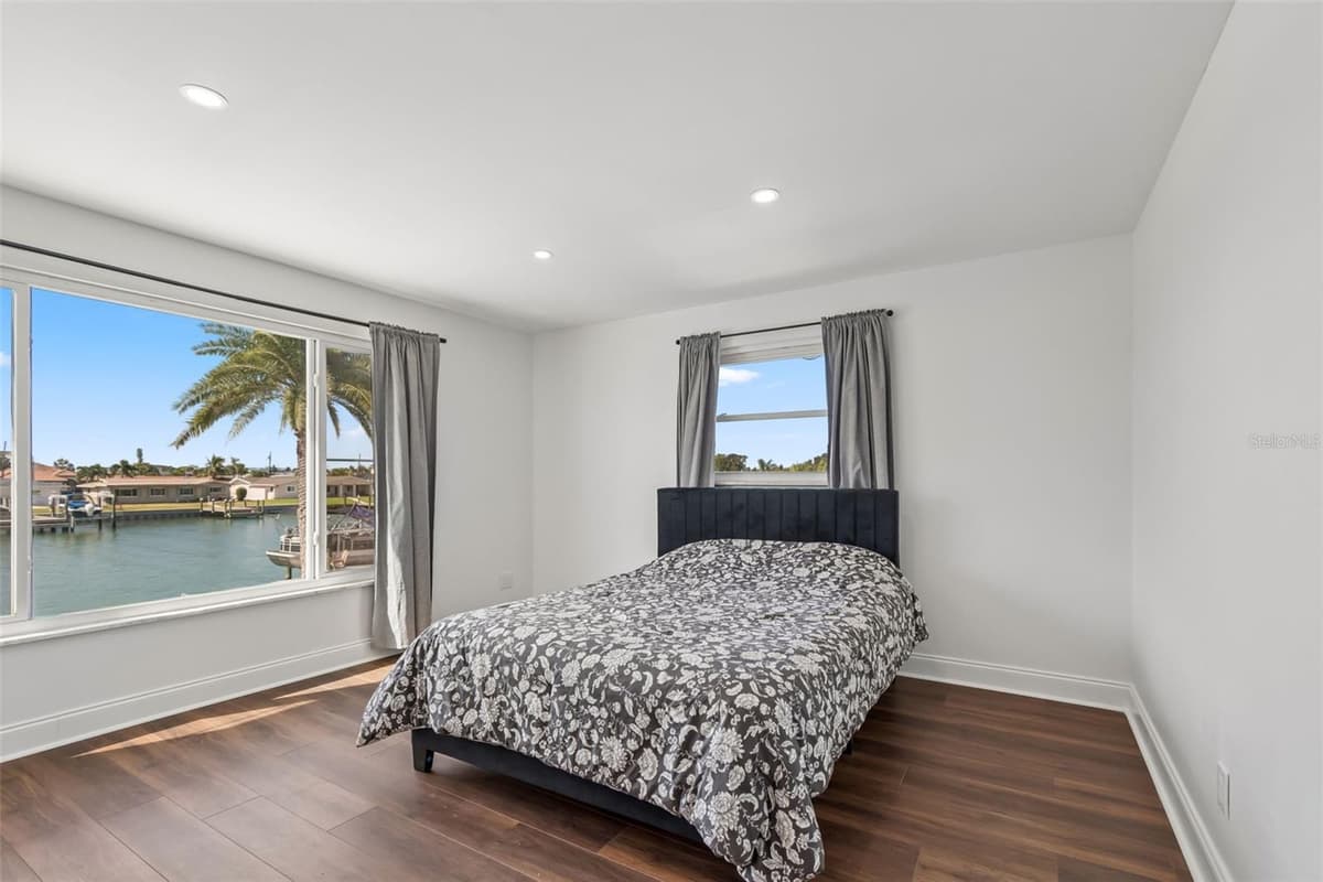 775 CAPRI BOULEVARD — photo 30 of 67