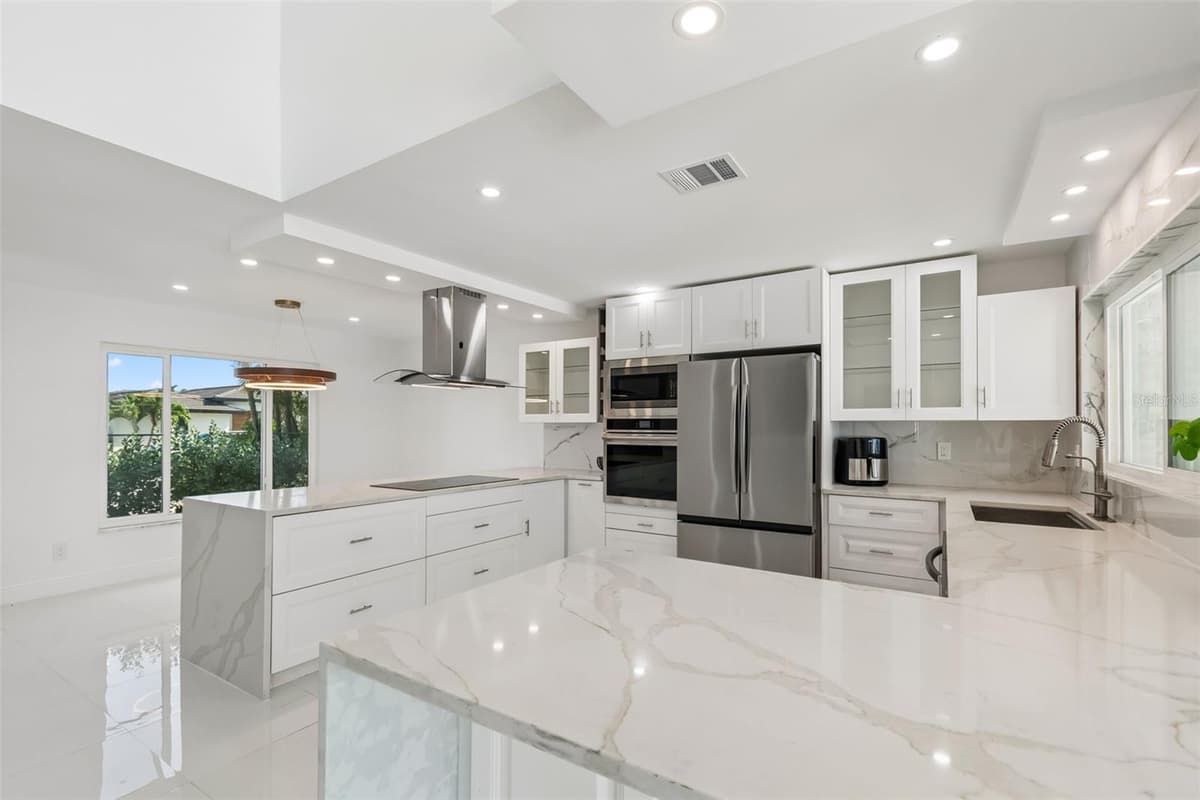 775 CAPRI BOULEVARD — photo 13 of 67