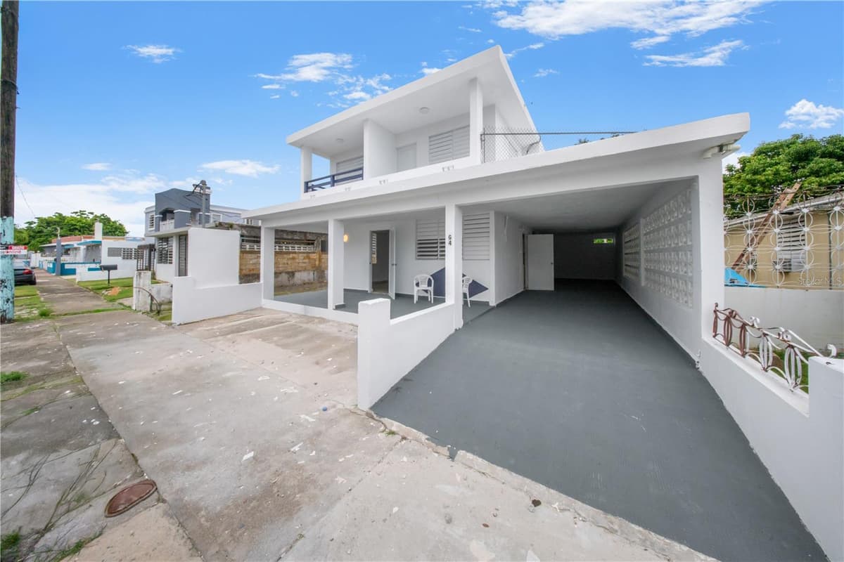 G4 AVENIDA A — photo 1 of 53