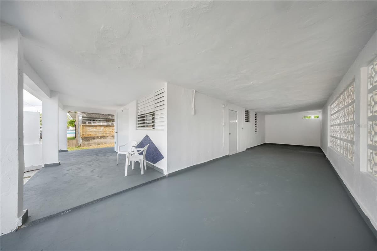 G4 AVENIDA A — photo 4 of 53