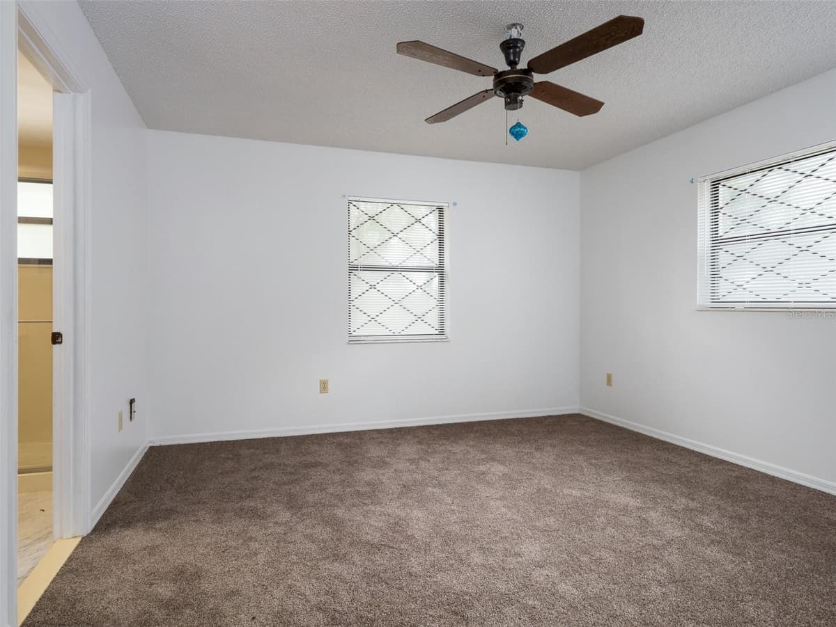 121 SERENA CIRCLE — photo 11 of 32
