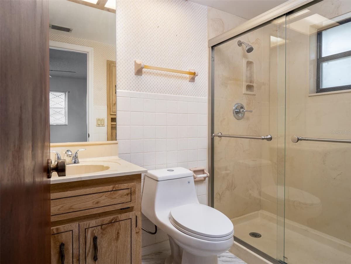 121 SERENA CIRCLE — photo 13 of 32