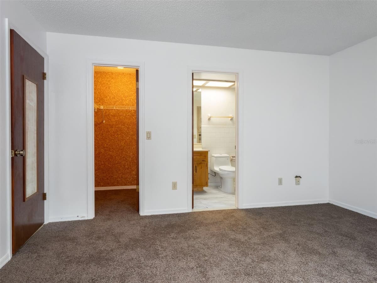 121 SERENA CIRCLE — photo 12 of 32