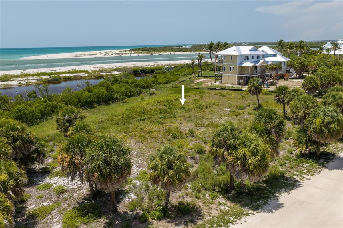 6060 RUM COVE DRIVE — photo 8 of 12
