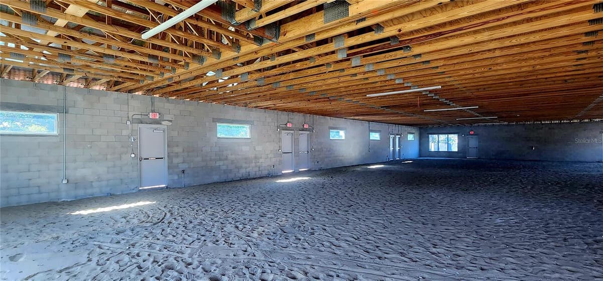 295 BERKLEY RD — photo 14 of 26